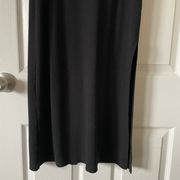 Black midi dress - Picture 2 of 3